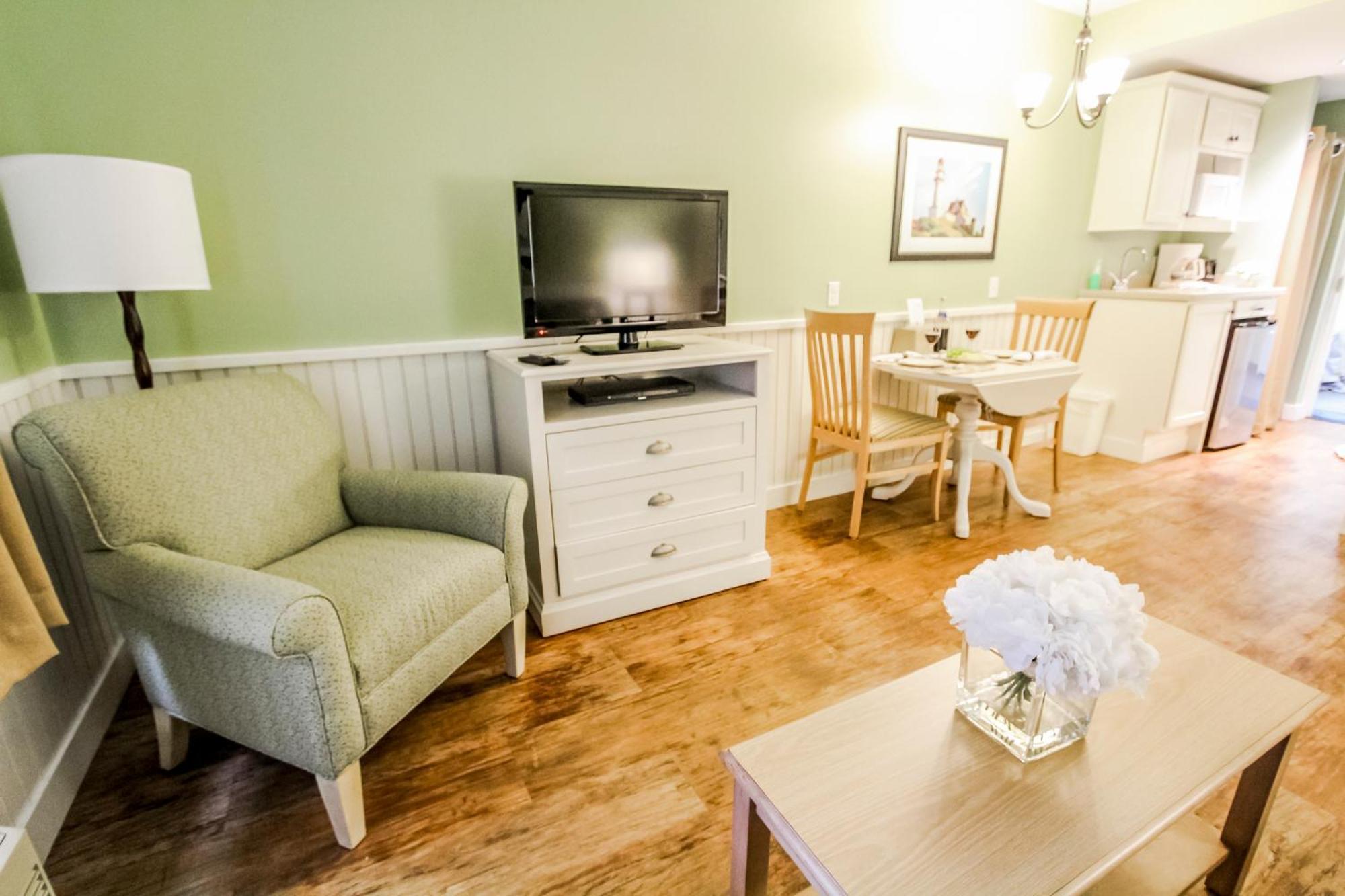 Holly Tree Resort West Yarmouth Exteriör bild
