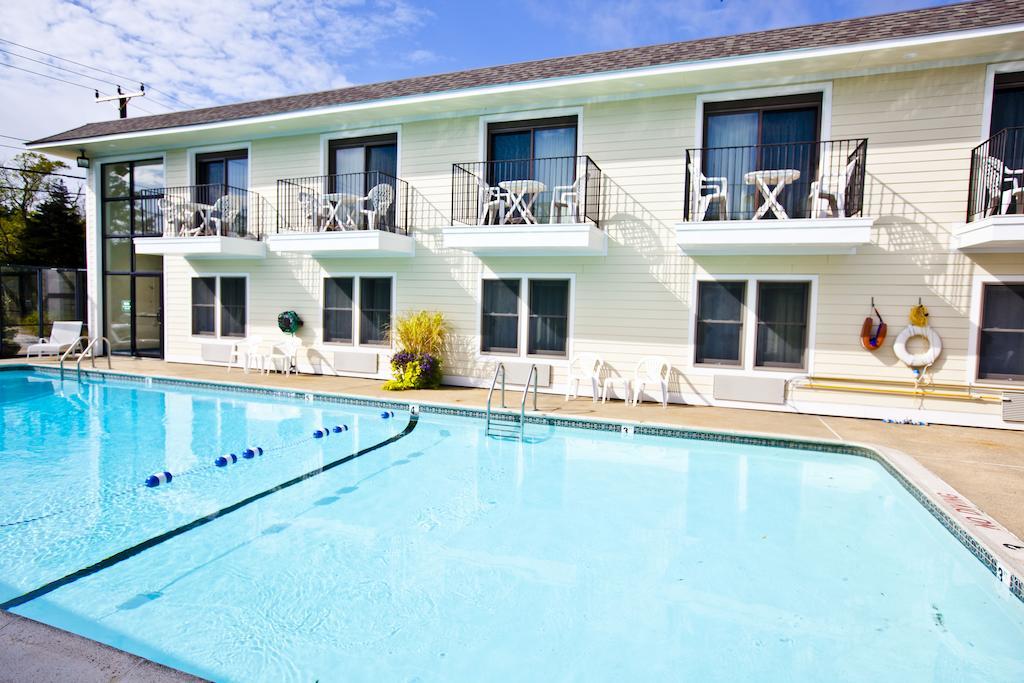 Holly Tree Resort West Yarmouth Exteriör bild